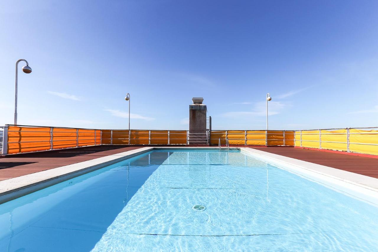 Flower 360º - Your Lovely Flat With Pool And Parking Appartamento Lisbona