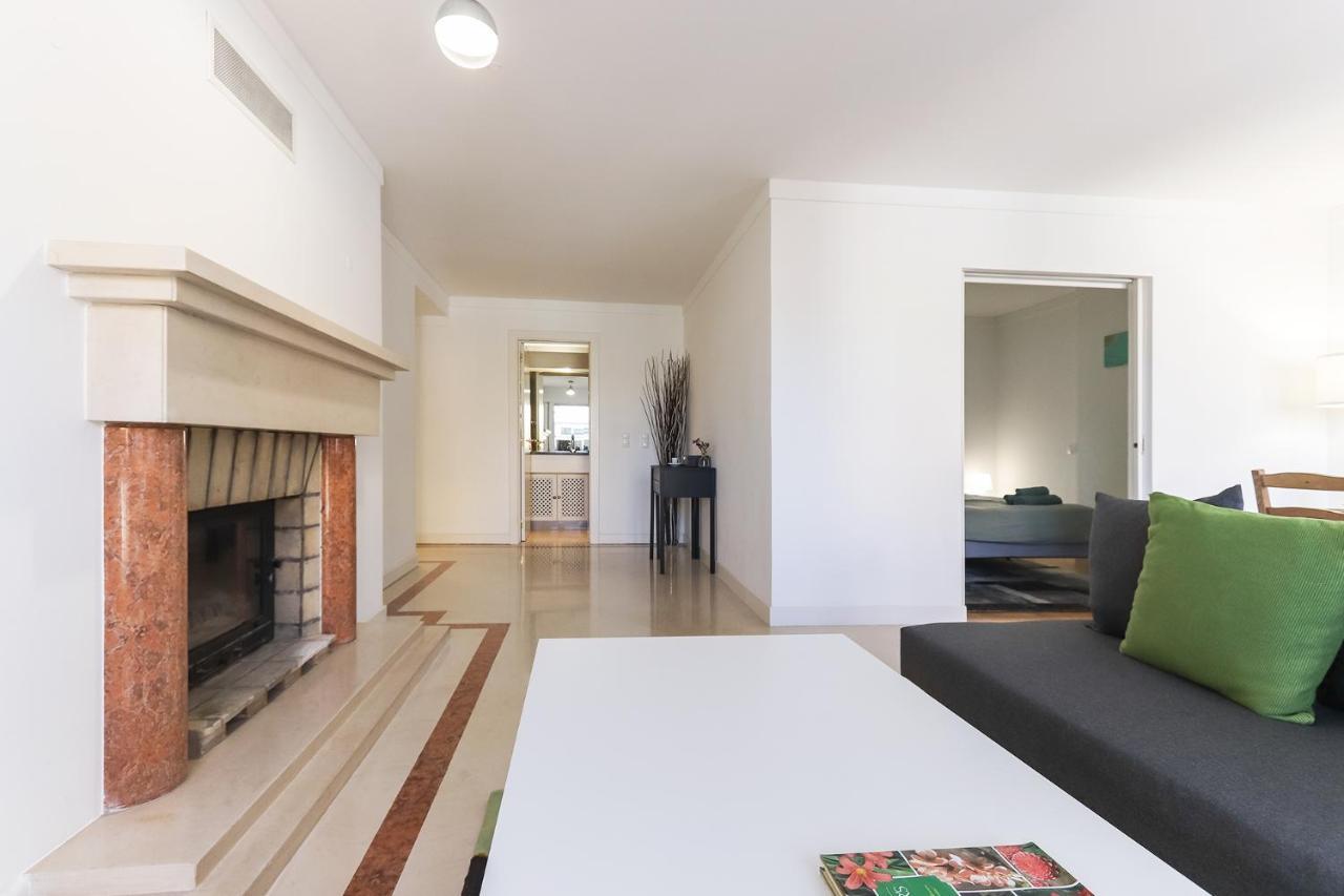 Appartamento Flower 360º - Your Lovely Flat With Pool And Parking Lisbona